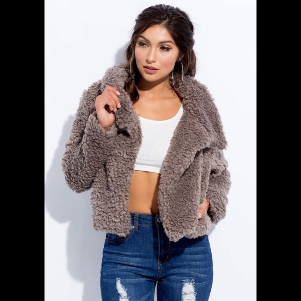 EUC Soft Faux Shearling Jacket Size Medium - Picture 3 of 6